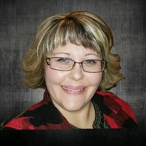 Meet your Posher, Cassie